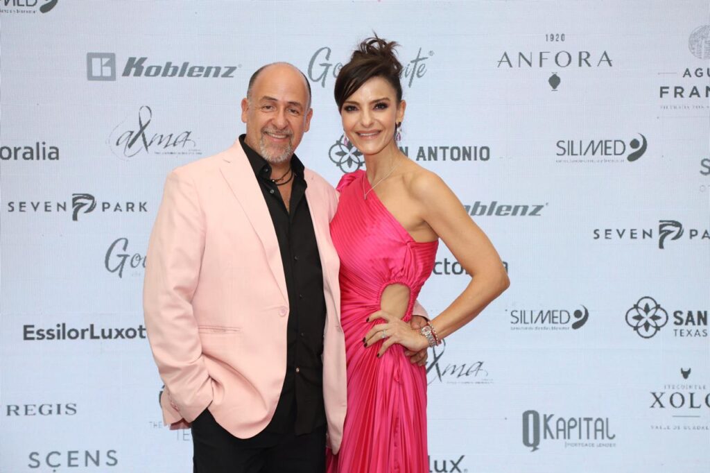 Raúl Sayrols y Carol Hanono 